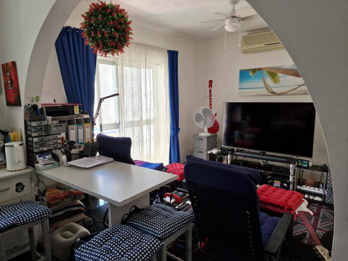 Modern Confortable Room For 1 Person Only In A Shared Flat Close To Beach Меллиеха Экстерьер фото